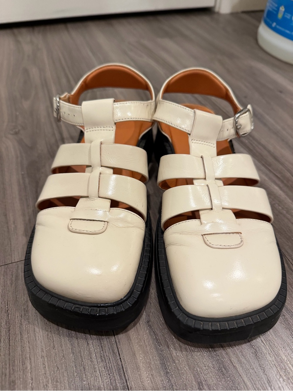 Roman Sandals - Picture 2 of 6